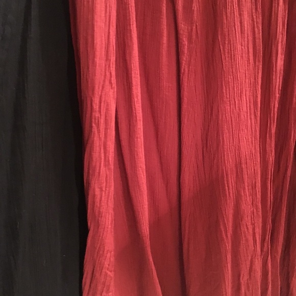 Maxi dress. Ballet neckline with gauze skirt - Picture 4 of 4